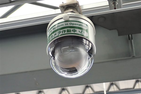 JR東日本・山手線駅構内の顔認証カメラ